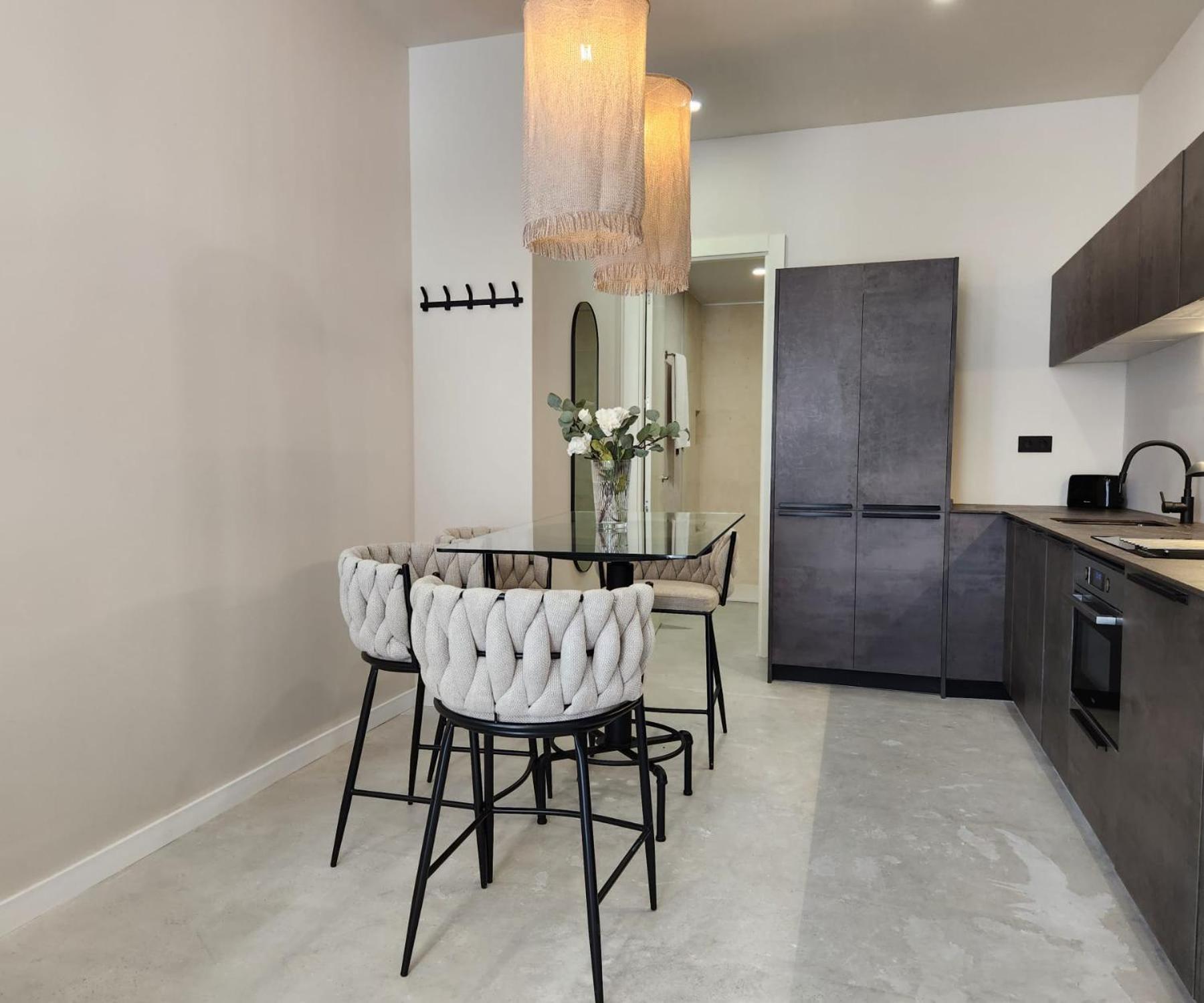 Apartment Md Pare Presentat